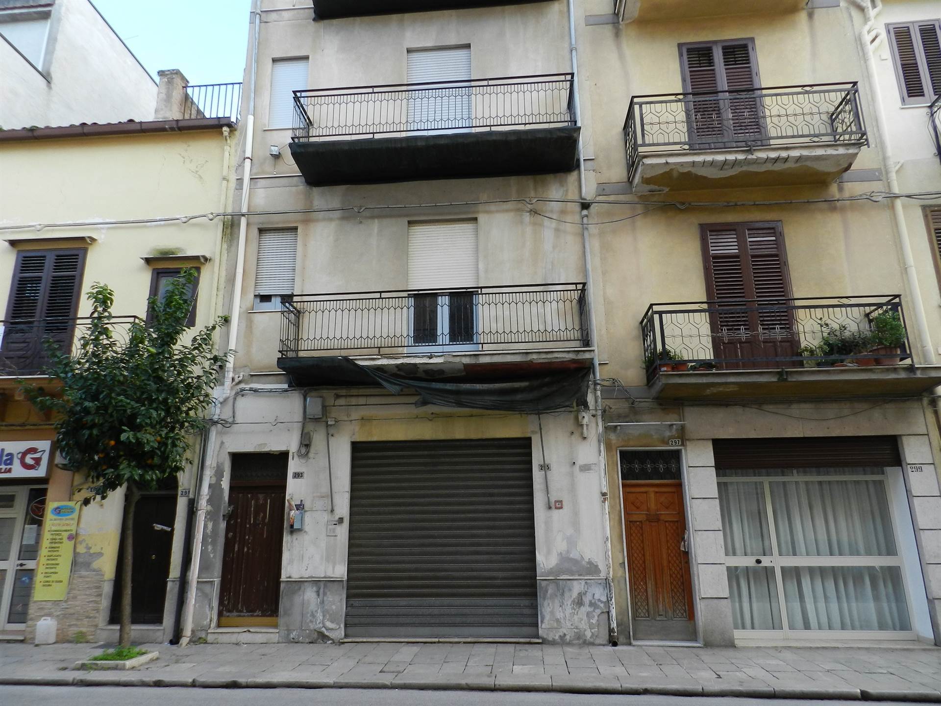 Appartamento in vendita a Partinico, 4 locali, prezzo € 37.000 | PortaleAgenzieImmobiliari.it
