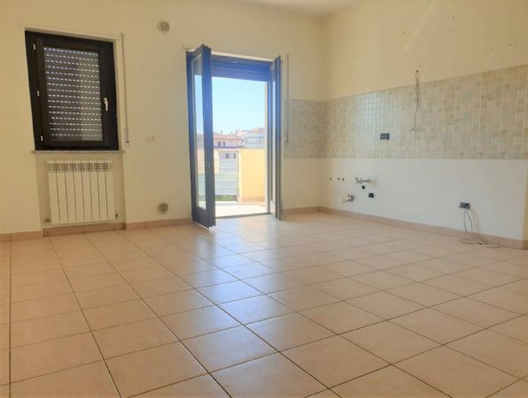 Appartamento in vendita a Montalto Uffugo, 3 locali, zona Località: STAZIONE DI MONTALTO, prezzo € 68.000 | CambioCasa.it