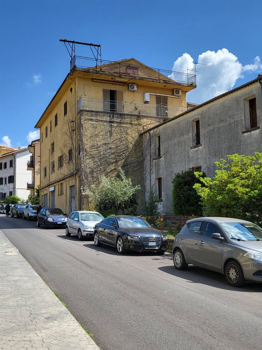 Appartamento in vendita a Montalto Uffugo, 5 locali, prezzo € 30.000 | CambioCasa.it