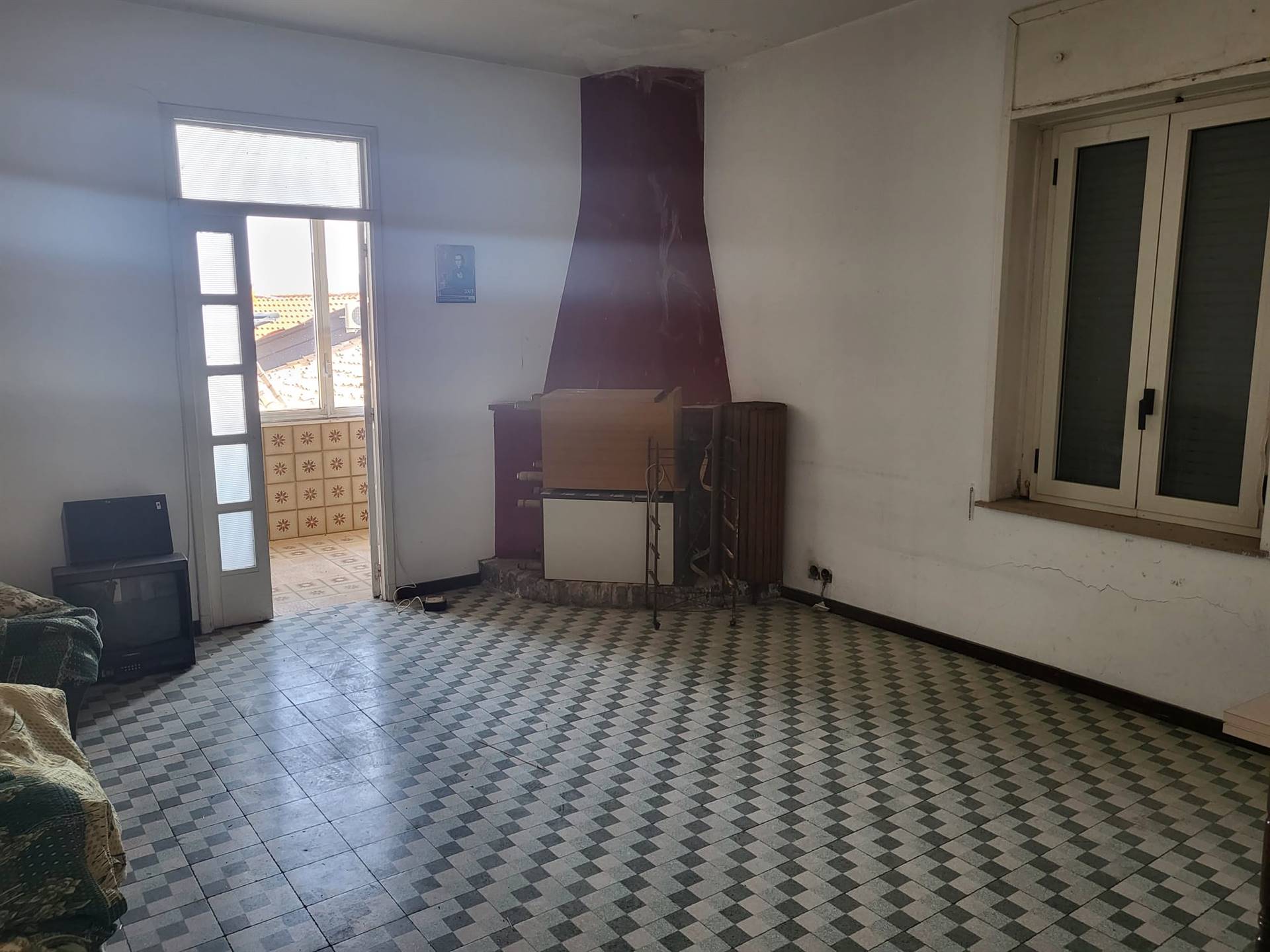 Appartamento in vendita a Montalto Uffugo, 8 locali, prezzo € 80.000 | CambioCasa.it