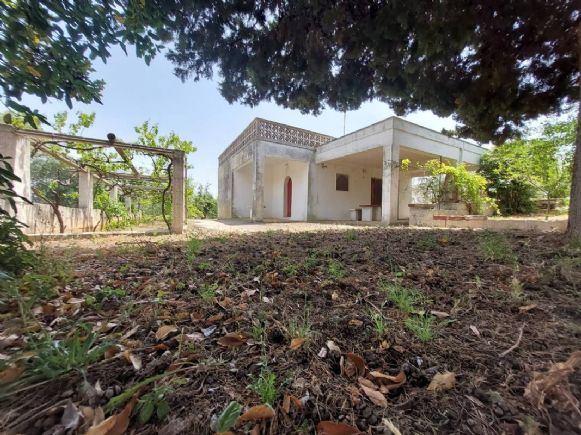 Villa in vendita a Ostuni, 3 locali, prezzo € 90.000 | PortaleAgenzieImmobiliari.it