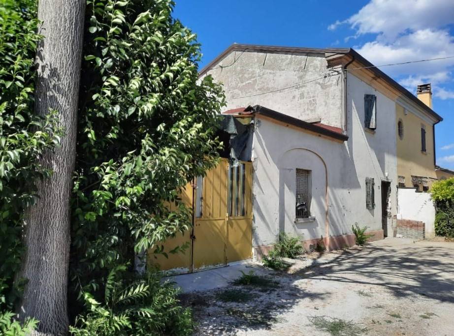 Rustico / Casale in vendita a San Mauro Pascoli