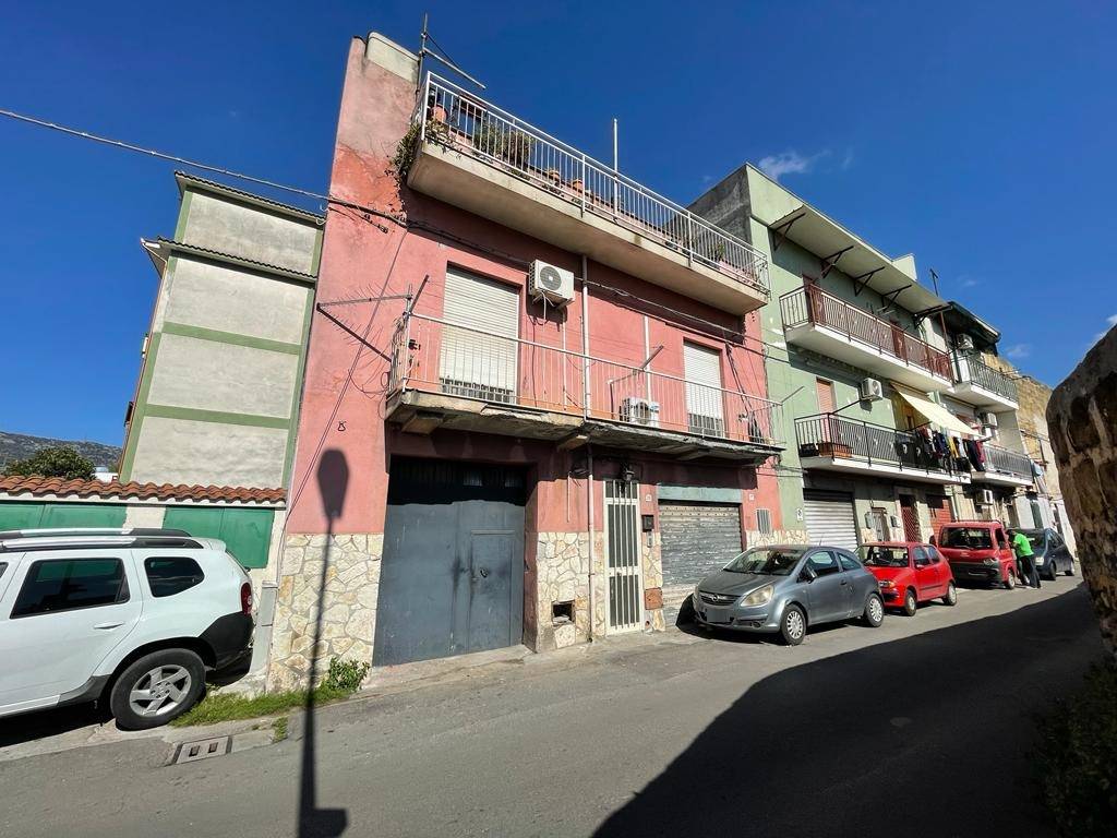 Soluzione Indipendente in vendita a Palermo, 6 locali, zona Località: CRUILLAS, prezzo € 130.000 | PortaleAgenzieImmobiliari.it