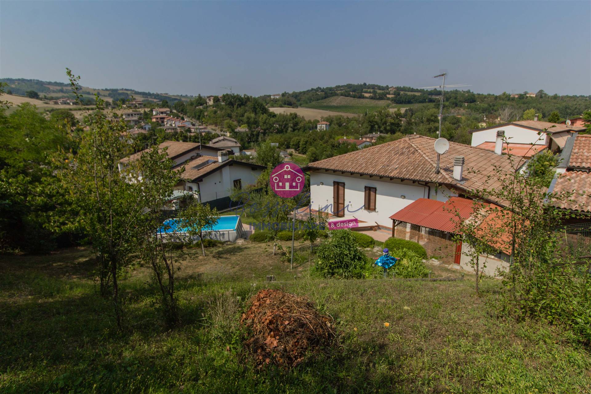 Villa in vendita a Piozzano, 7 locali, prezzo € 210.000 | CambioCasa.it