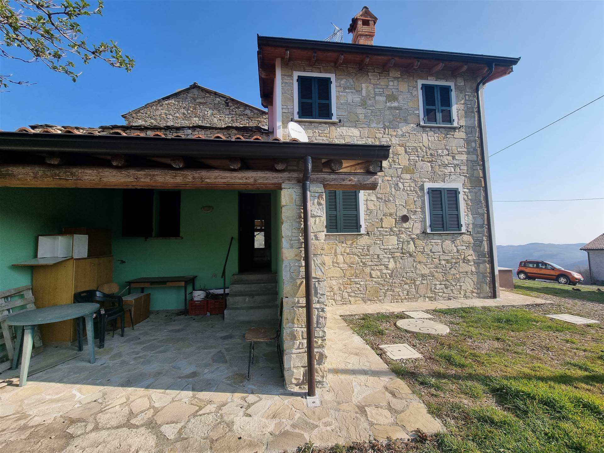 Rustico / Casale in vendita a Piozzano, 4 locali, zona Zona: San Gabriele San Nazzaro, prezzo € 80.000 | CambioCasa.it