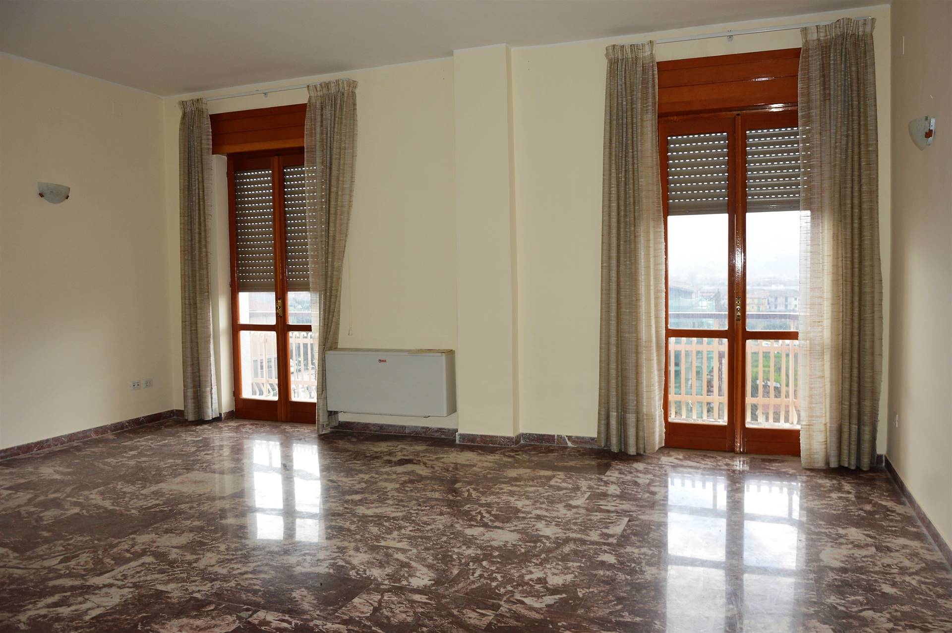 Appartamento in vendita a Sala Consilina, 5 locali, zona Località: TRINITA, prezzo € 65.000 | CambioCasa.it