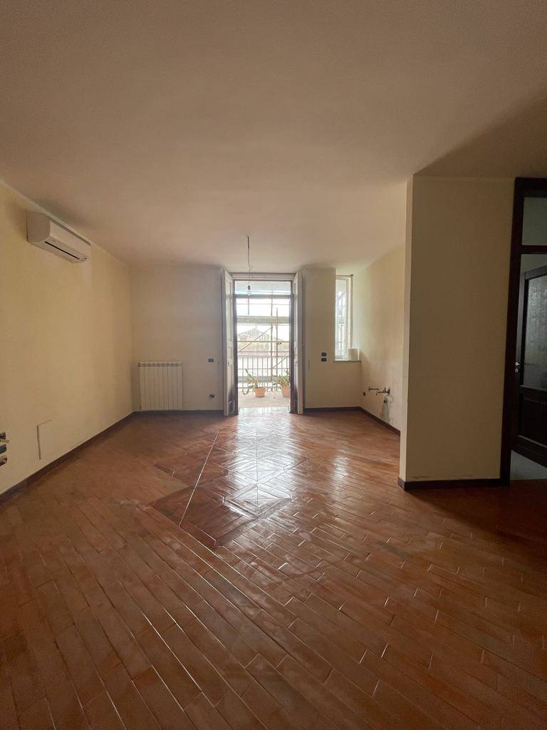 Appartamento in vendita a Salerno, 4 locali, zona ro Storico, prezzo € 550.000 | PortaleAgenzieImmobiliari.it