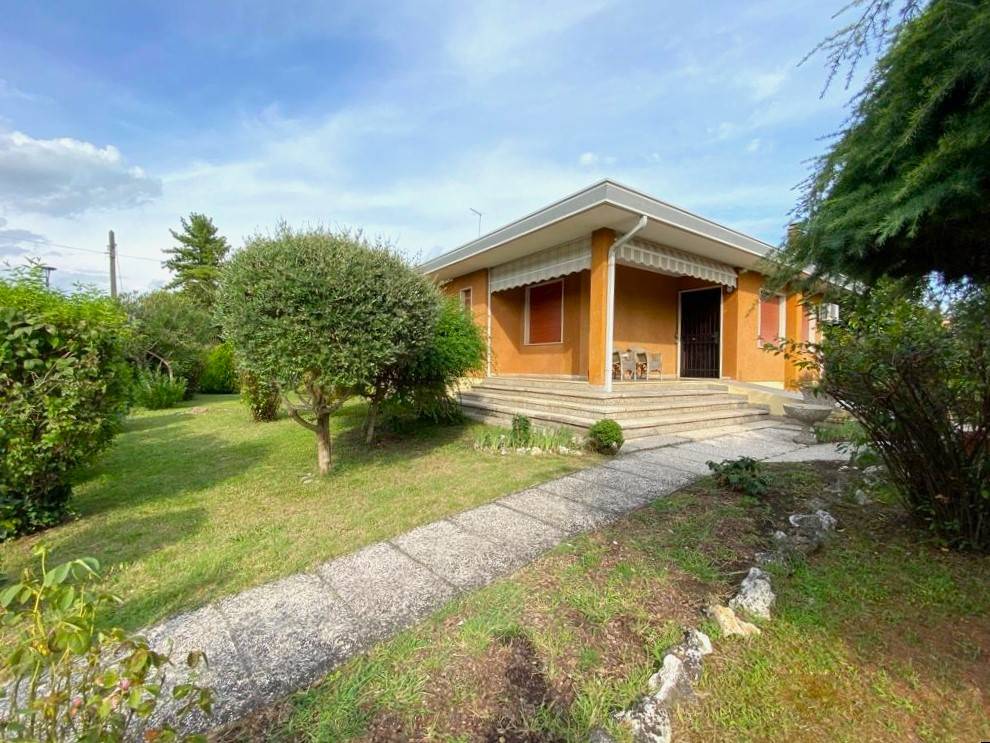 Villa Bifamiliare in vendita a Martellago, 7 locali, prezzo € 280.000 | PortaleAgenzieImmobiliari.it
