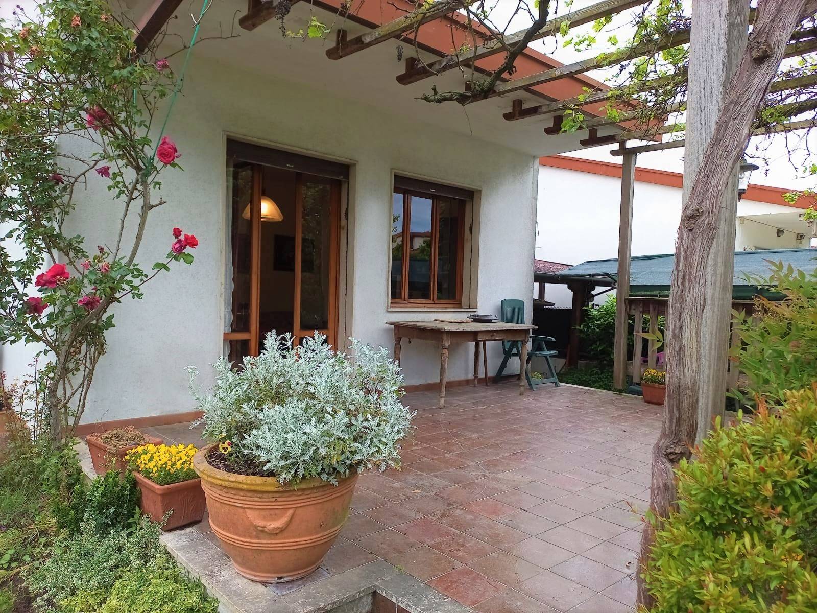 Villa Bifamiliare in vendita a Martellago, 8 locali, prezzo € 268.000 | PortaleAgenzieImmobiliari.it