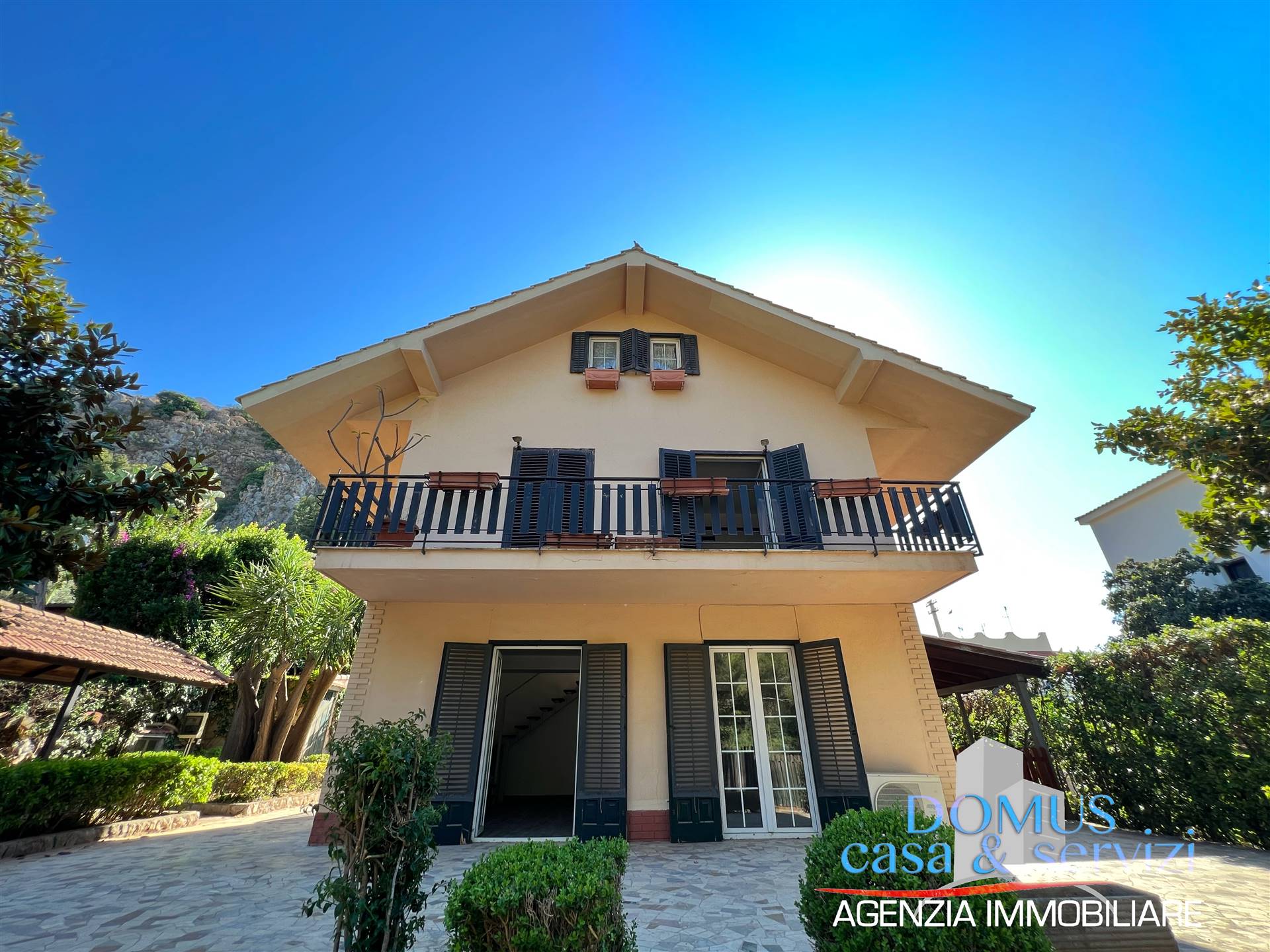 Villa in vendita a Capaci, 6 locali, zona Località: VILLAGGIO SOMMARIVA, prezzo € 250.000 | PortaleAgenzieImmobiliari.it