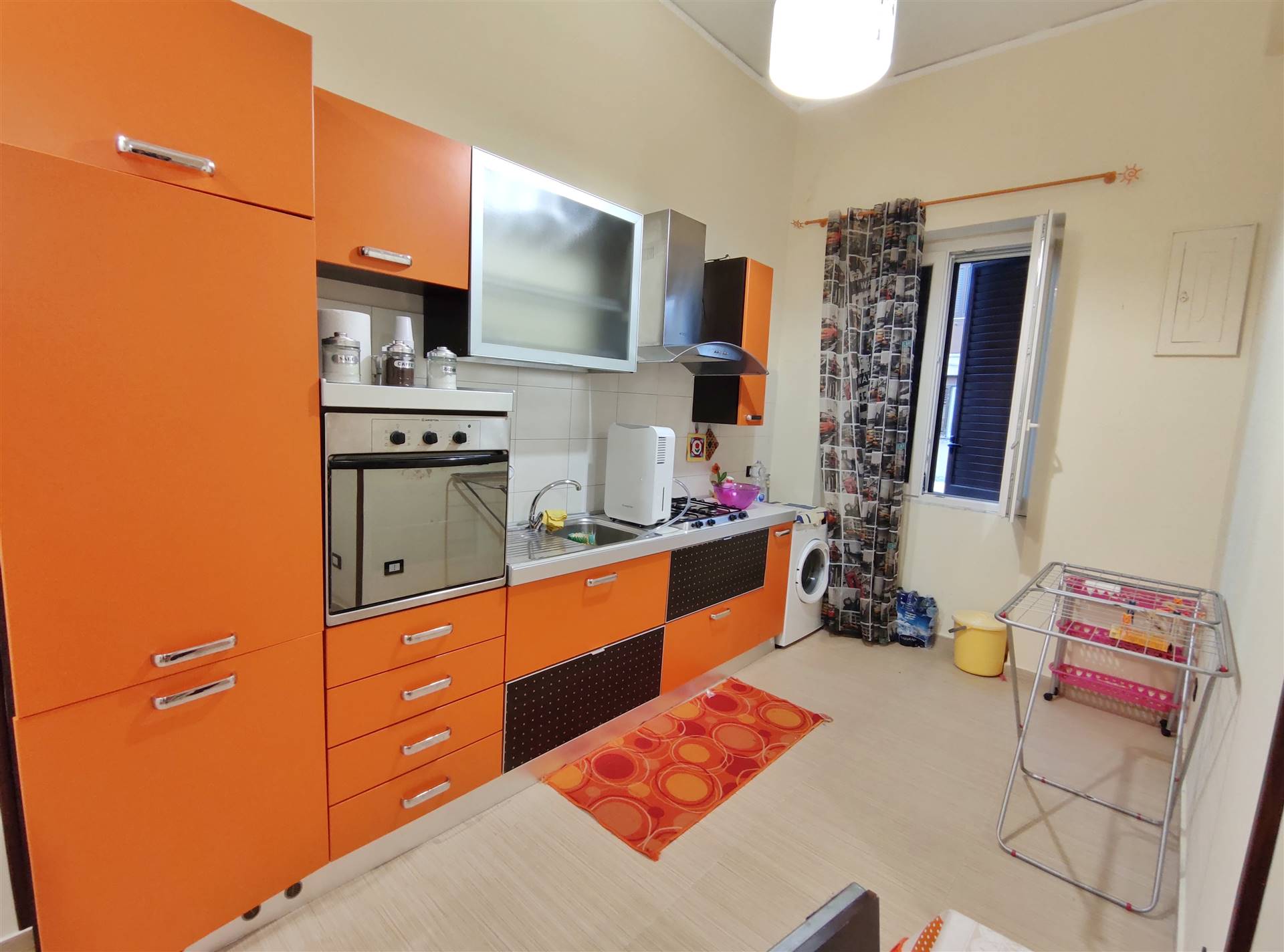 Appartamento in affitto a Palermo, 4 locali, zona Località: CORSO TUKORY, prezzo € 690 | PortaleAgenzieImmobiliari.it