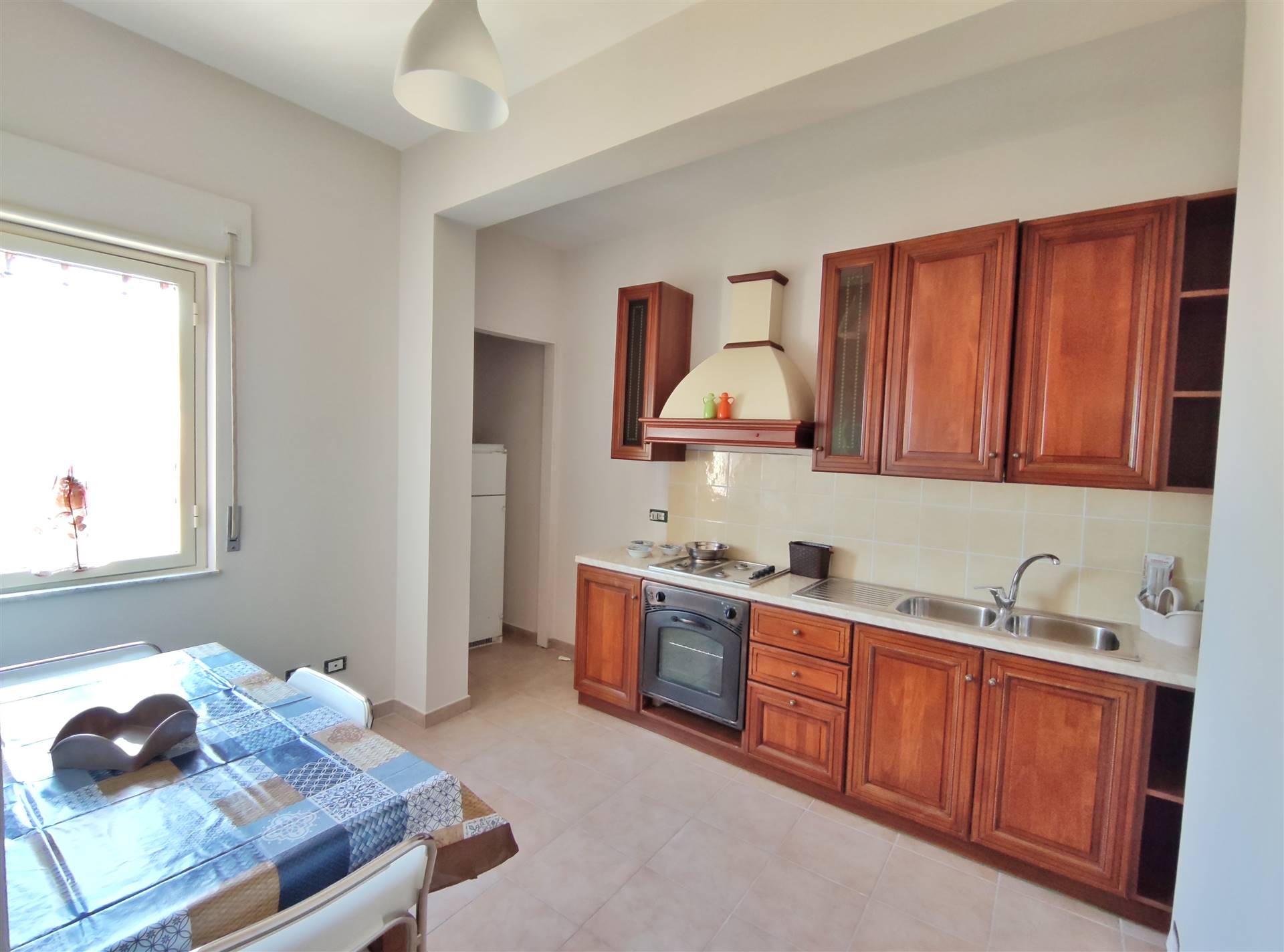 Appartamento in affitto a Palermo, 2 locali, zona Località: CORSO TUKORY, prezzo € 450 | PortaleAgenzieImmobiliari.it