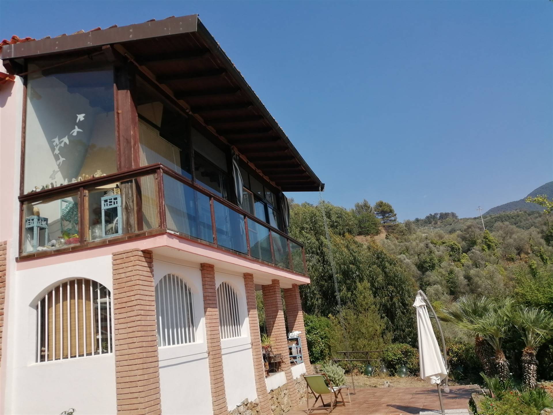 Villa in vendita a Perinaldo, 3 locali, prezzo € 350.000 | PortaleAgenzieImmobiliari.it