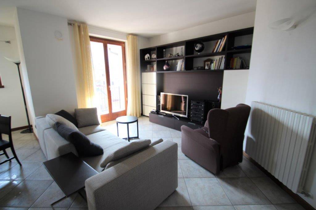Appartamento in vendita a Chiavenna, 4 locali, prezzo € 260.000 | PortaleAgenzieImmobiliari.it