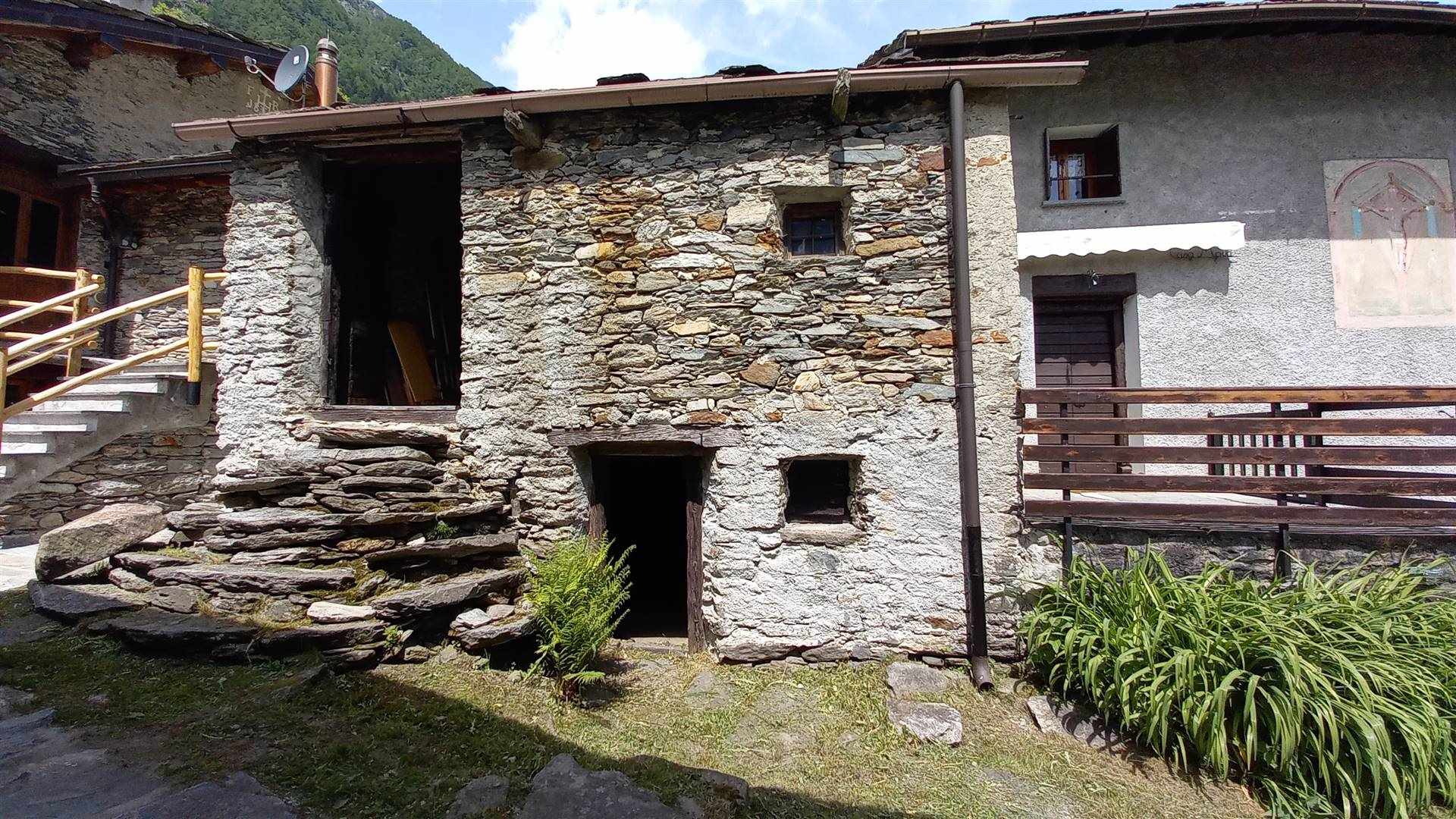 Rustico / Casale in vendita a San Giacomo Filippo, 3 locali, zona Località: VHO, Trattative riservate | PortaleAgenzieImmobiliari.it