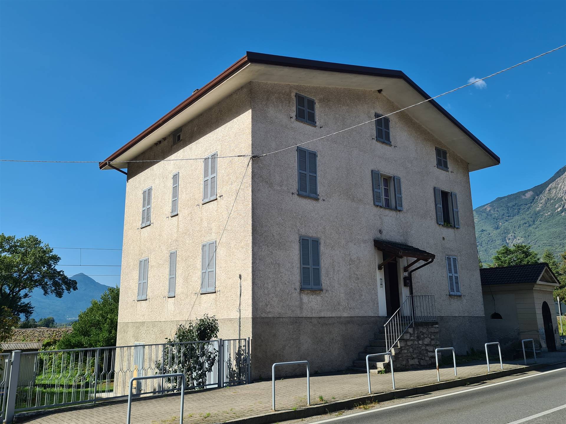 Appartamento in vendita a Novate Mezzola, 4 locali, zona Località: CAMPO, prezzo € 165.000 | PortaleAgenzieImmobiliari.it