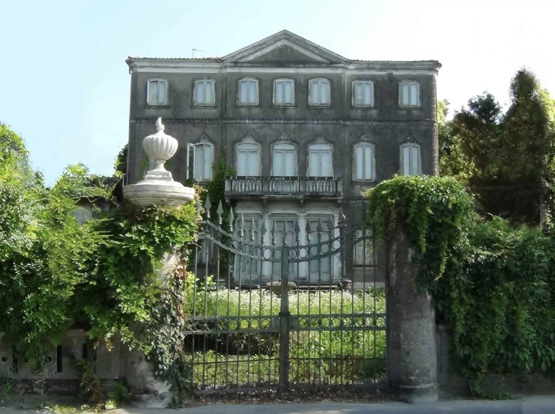 Villa in vendita a Mira, 45 locali, prezzo € 1.650.000 | PortaleAgenzieImmobiliari.it