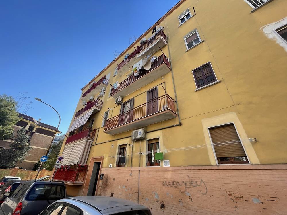 Appartamento in vendita a Foggia, 3 locali, zona Località: STADIO - SAN CIRO, prezzo € 85.000 | PortaleAgenzieImmobiliari.it