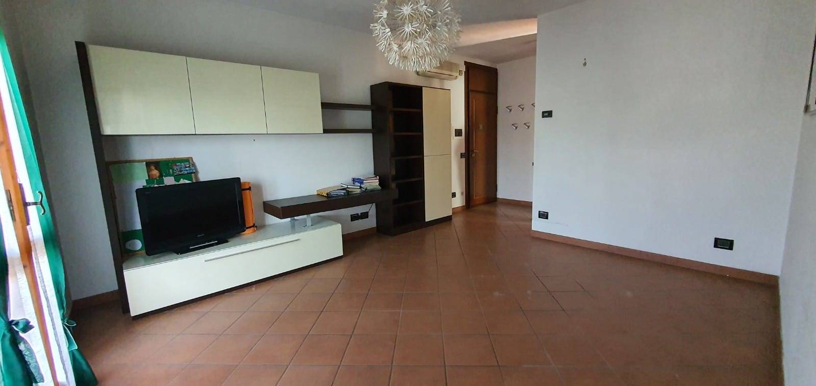 Appartamento in vendita a Viadana, 3 locali, zona gnara, prezzo € 88.000 | PortaleAgenzieImmobiliari.it