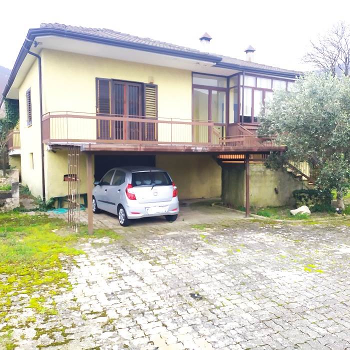 Appartamento in vendita a Monteforte Irpino, 7 locali, prezzo € 195.000 | PortaleAgenzieImmobiliari.it
