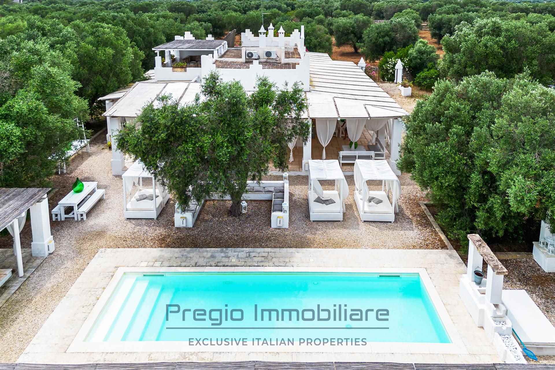 Villa in vendita a Maruggio, 8 locali, prezzo € 1.000.000 | PortaleAgenzieImmobiliari.it