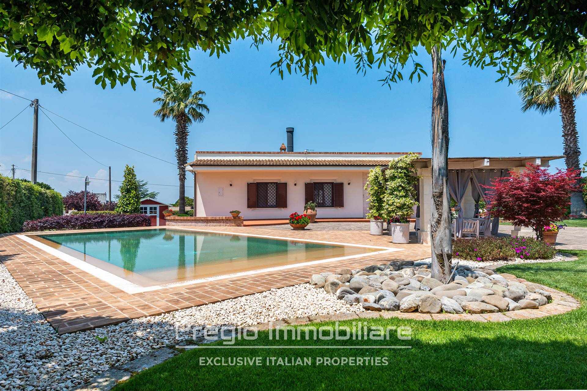 Villa in vendita a Monopoli, 8 locali, prezzo € 690.000 | PortaleAgenzieImmobiliari.it