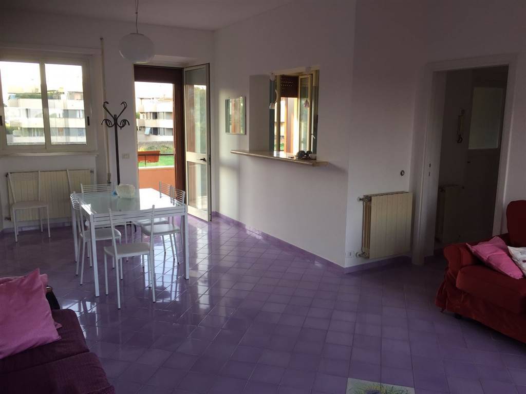 Appartamento in affitto a Anzio, 5 locali, zona Località: SANTA TERESA, prezzo € 700 | CambioCasa.it