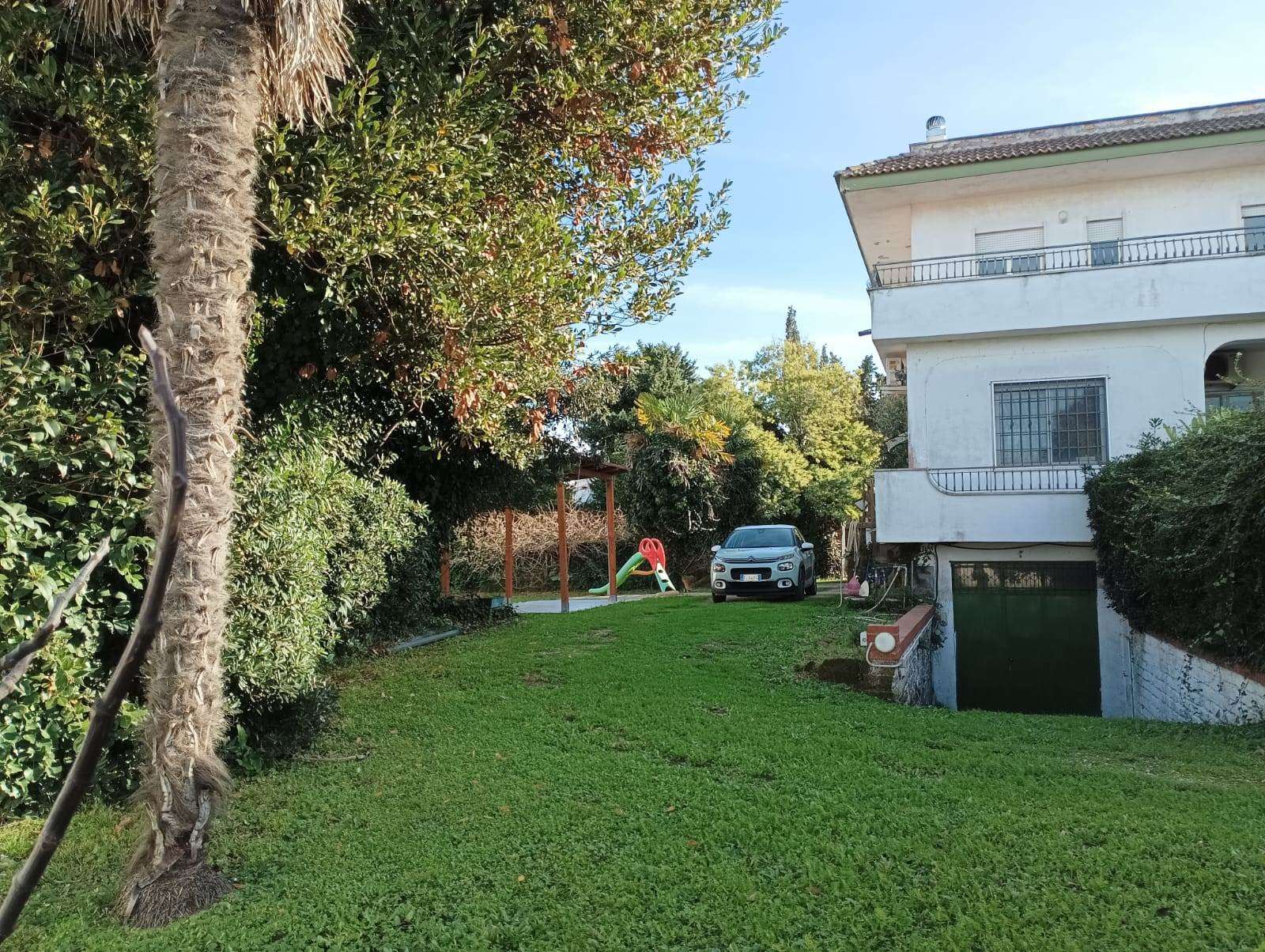 Villa Bifamiliare in vendita a Anzio, 6 locali, prezzo € 215.000 | PortaleAgenzieImmobiliari.it