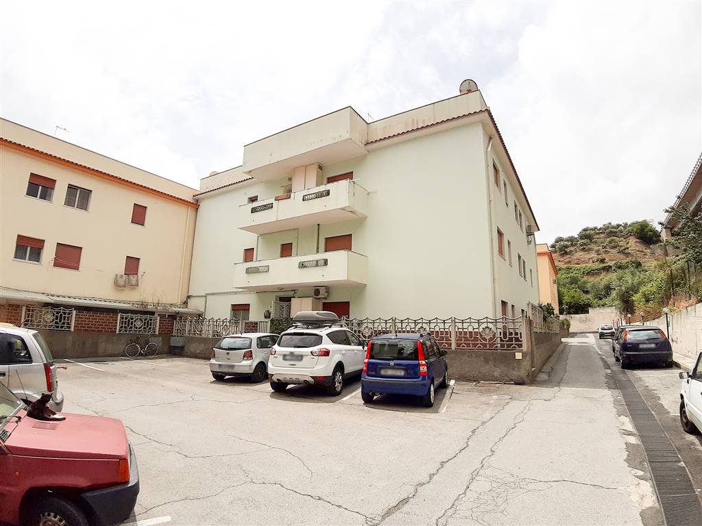 Appartamento in vendita a Alì Terme, 5 locali, prezzo € 130.000 | PortaleAgenzieImmobiliari.it