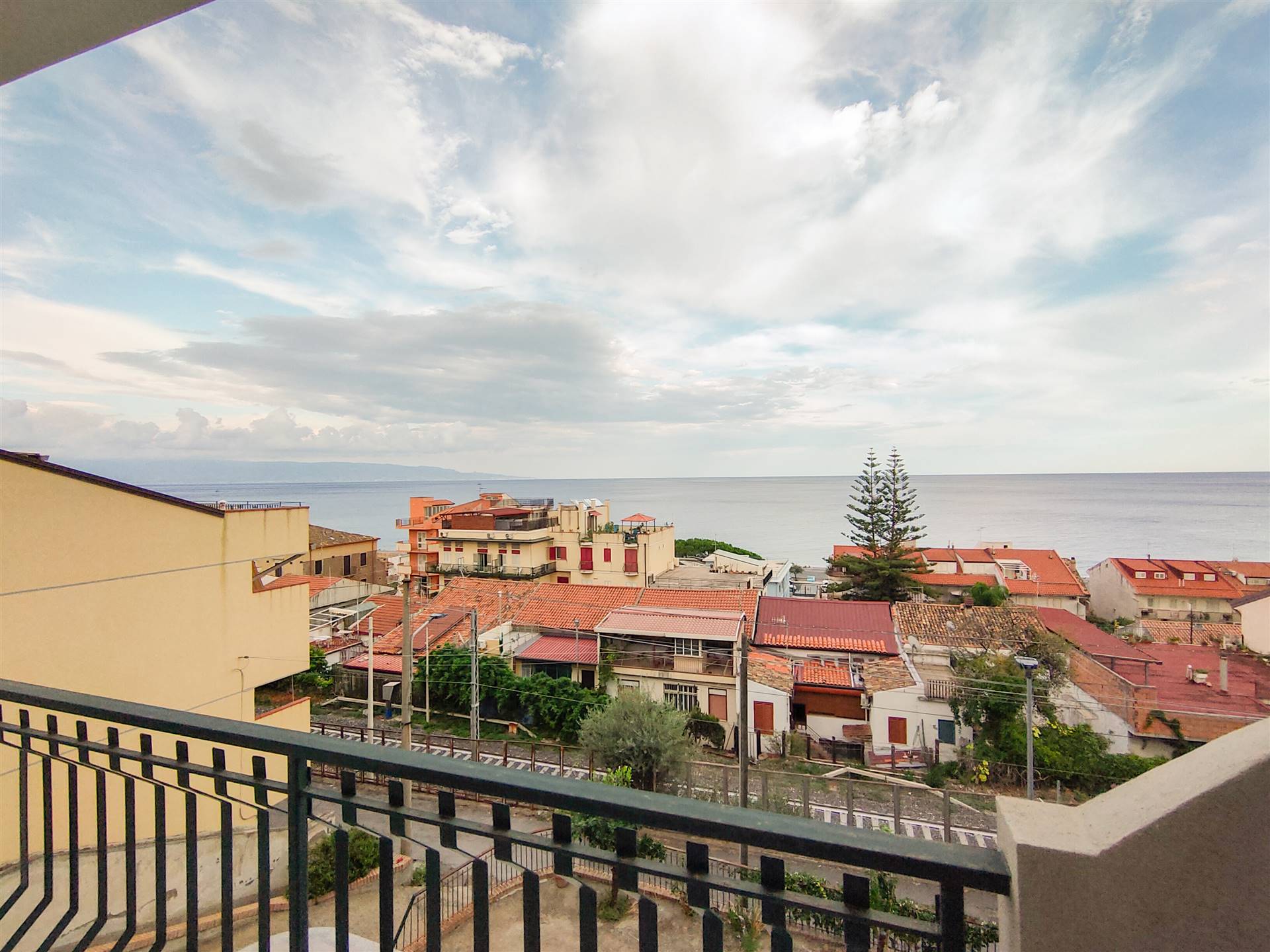 Appartamento in vendita a Nizza di Sicilia, 3 locali, prezzo € 140.000 | PortaleAgenzieImmobiliari.it