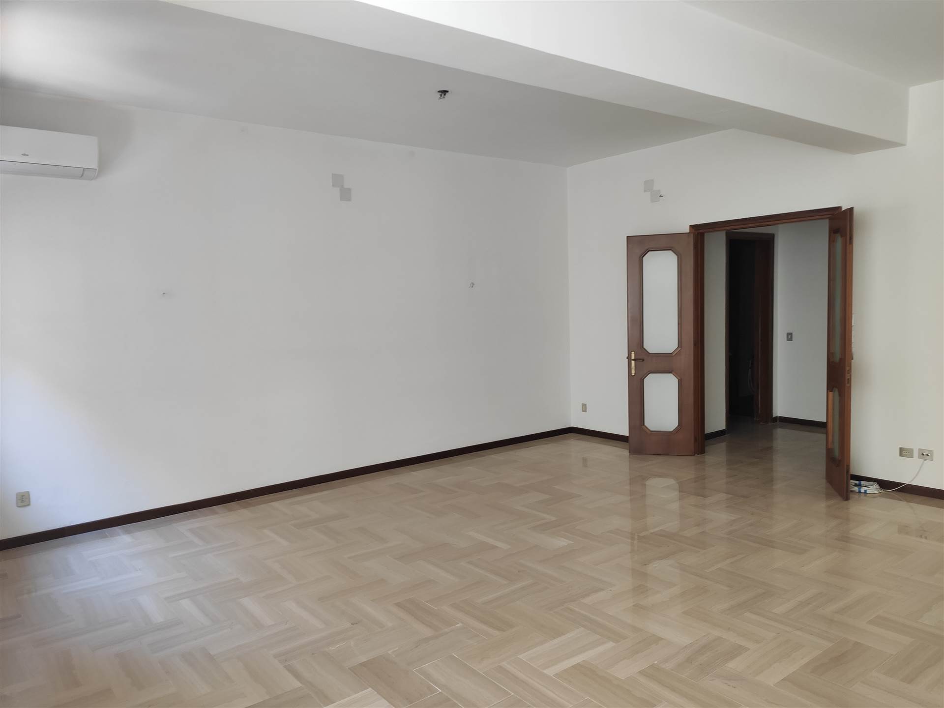 Appartamento in affitto a Siracusa, 5 locali, zona Località: ADDA, prezzo € 750 | PortaleAgenzieImmobiliari.it