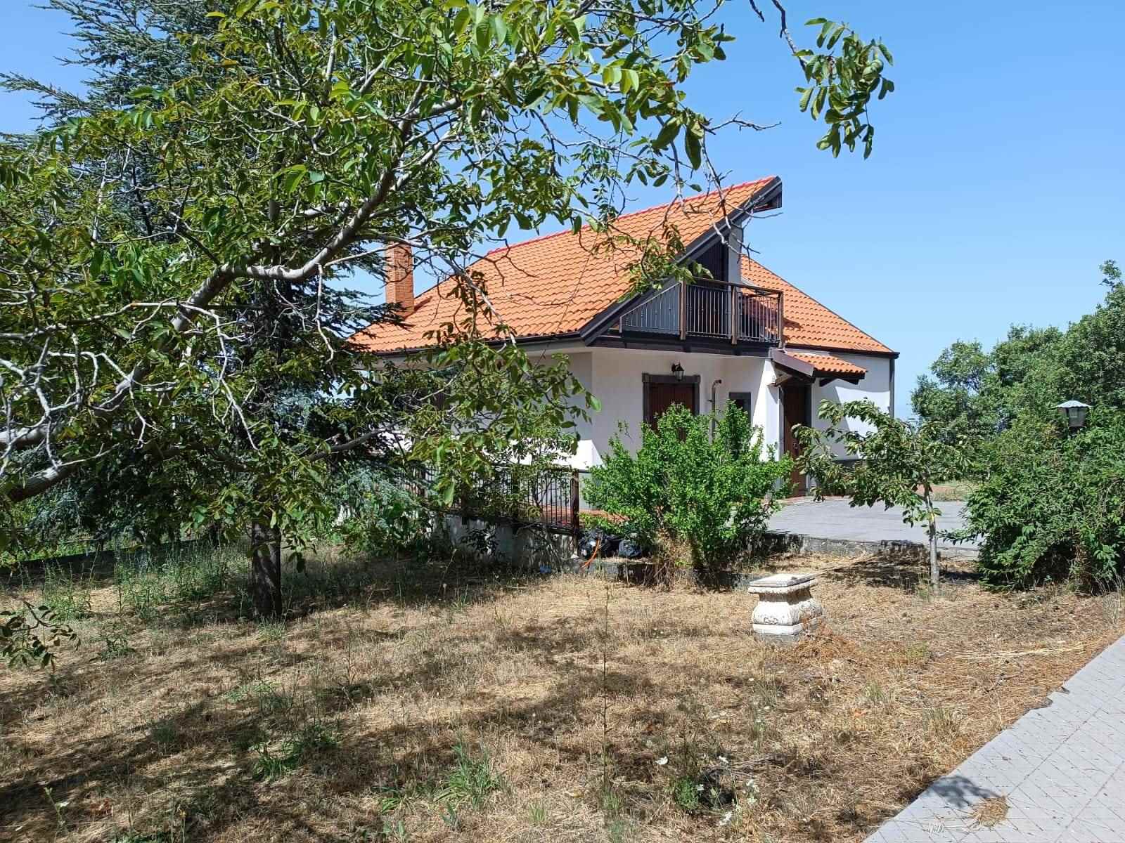 Villa in Vendita a Ragalna