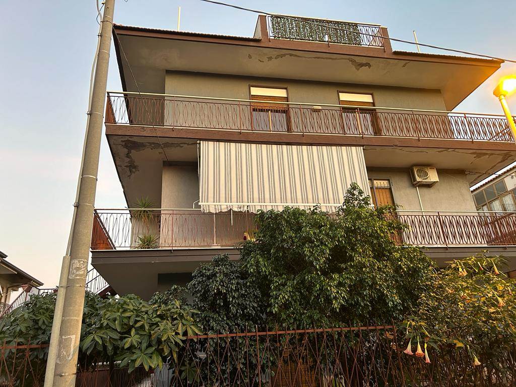 Appartamento in vendita a Misterbianco, 6 locali, prezzo € 139.000 | PortaleAgenzieImmobiliari.it