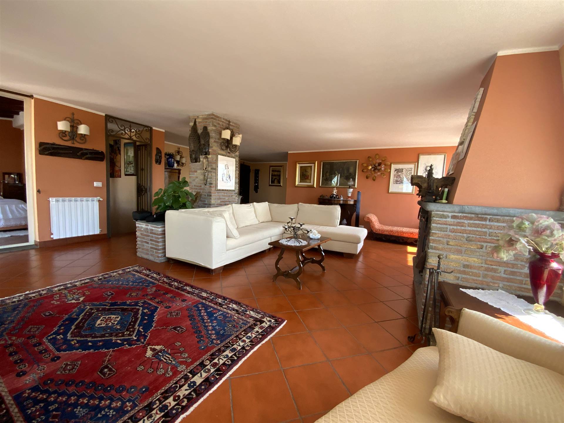 Appartamento in vendita a Camporotondo Etneo, 7 locali, prezzo € 269.000 | CambioCasa.it