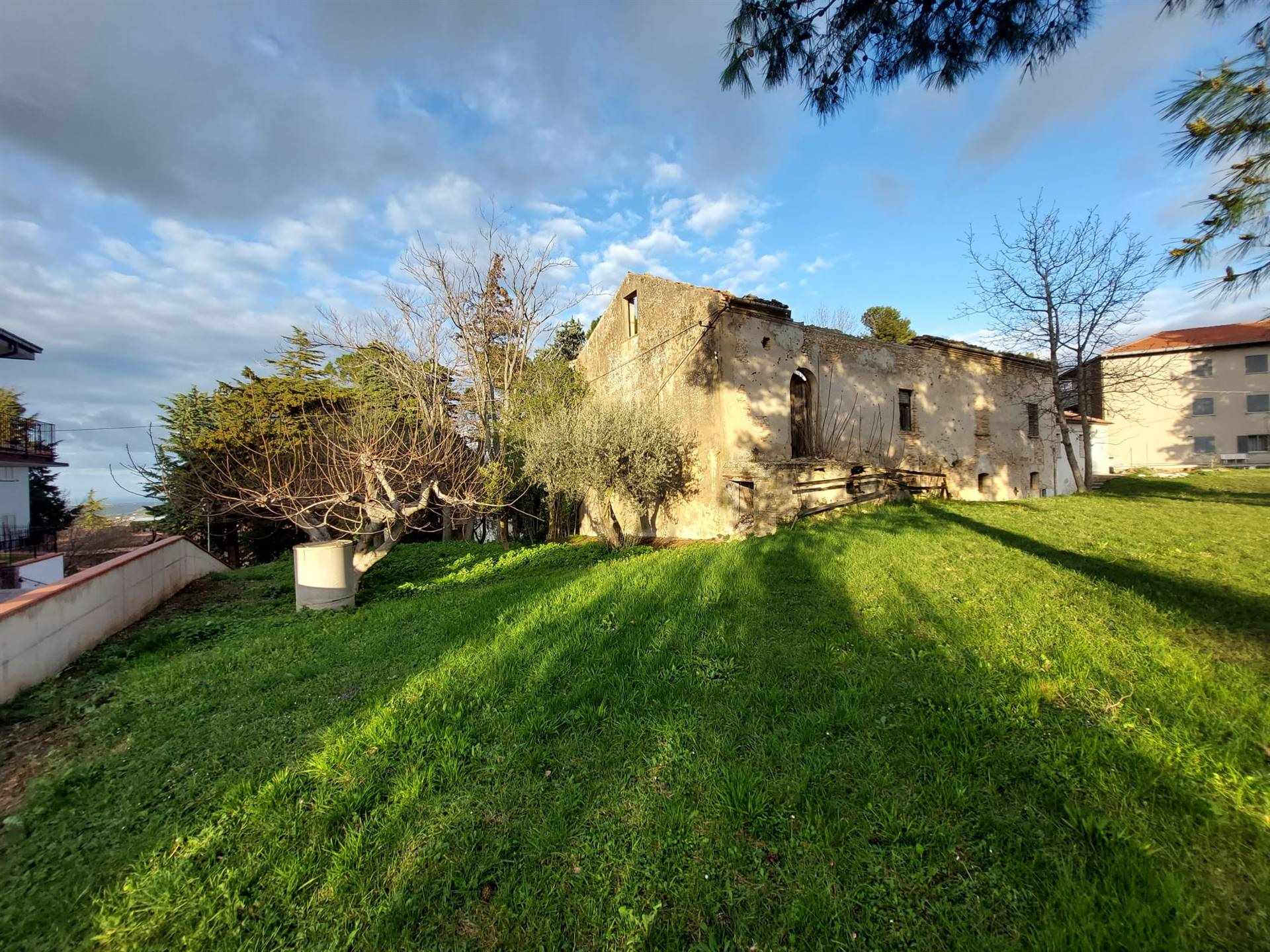 Rustico / Casale in vendita a Castel Frentano, 10 locali, prezzo € 90.000 | PortaleAgenzieImmobiliari.it