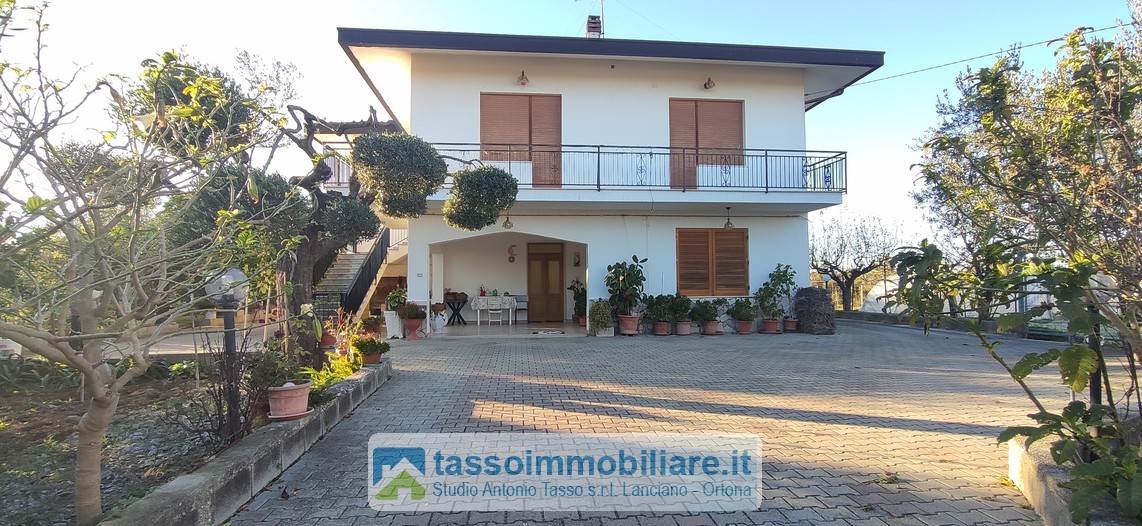 Villa in vendita a Ortona, 10 locali, zona Località: AQUILANO, prezzo € 318.000 | PortaleAgenzieImmobiliari.it