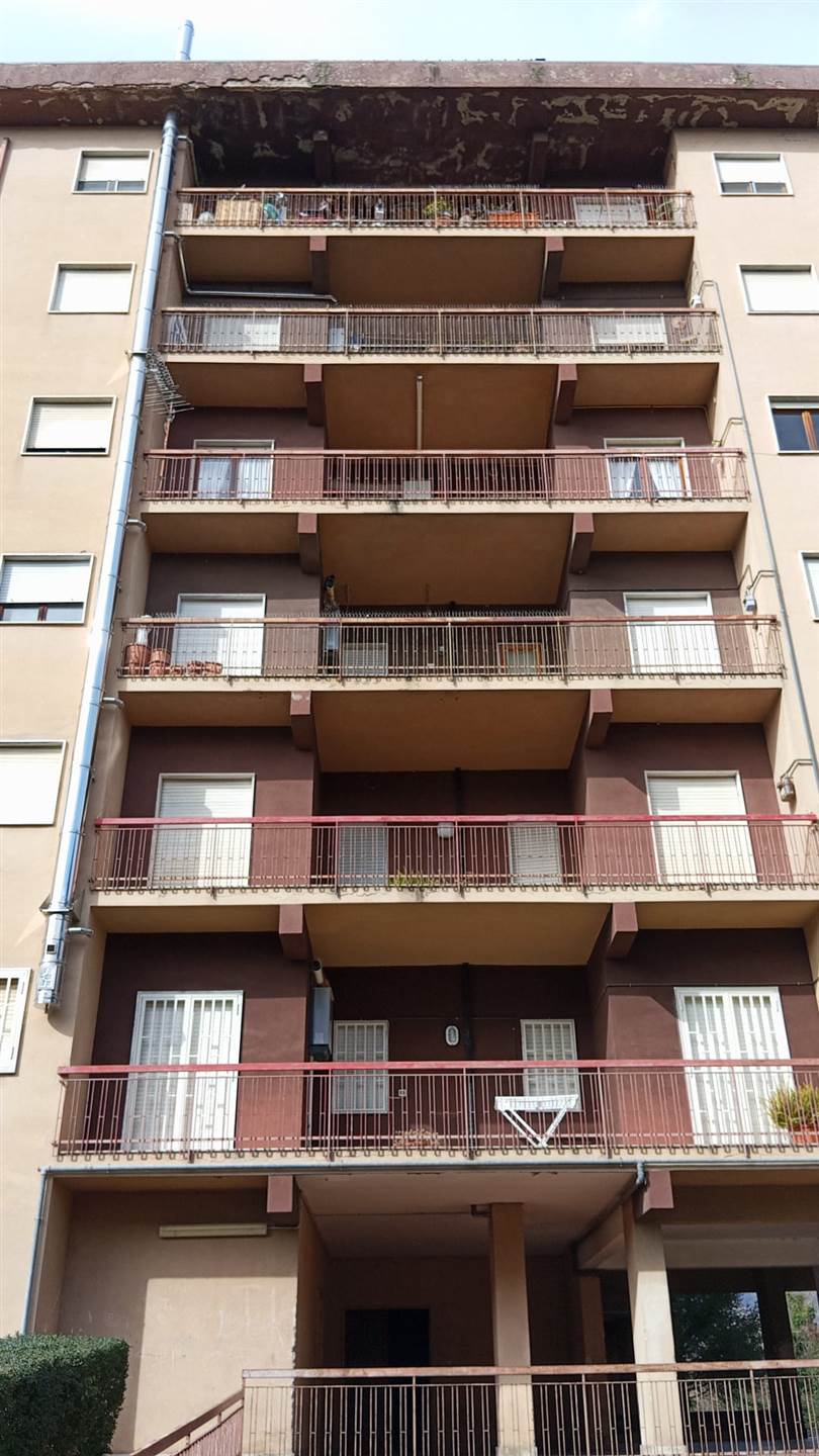 Appartamento in vendita a Avellino, 4 locali, zona e Mazzini, prezzo € 87.000 | PortaleAgenzieImmobiliari.it