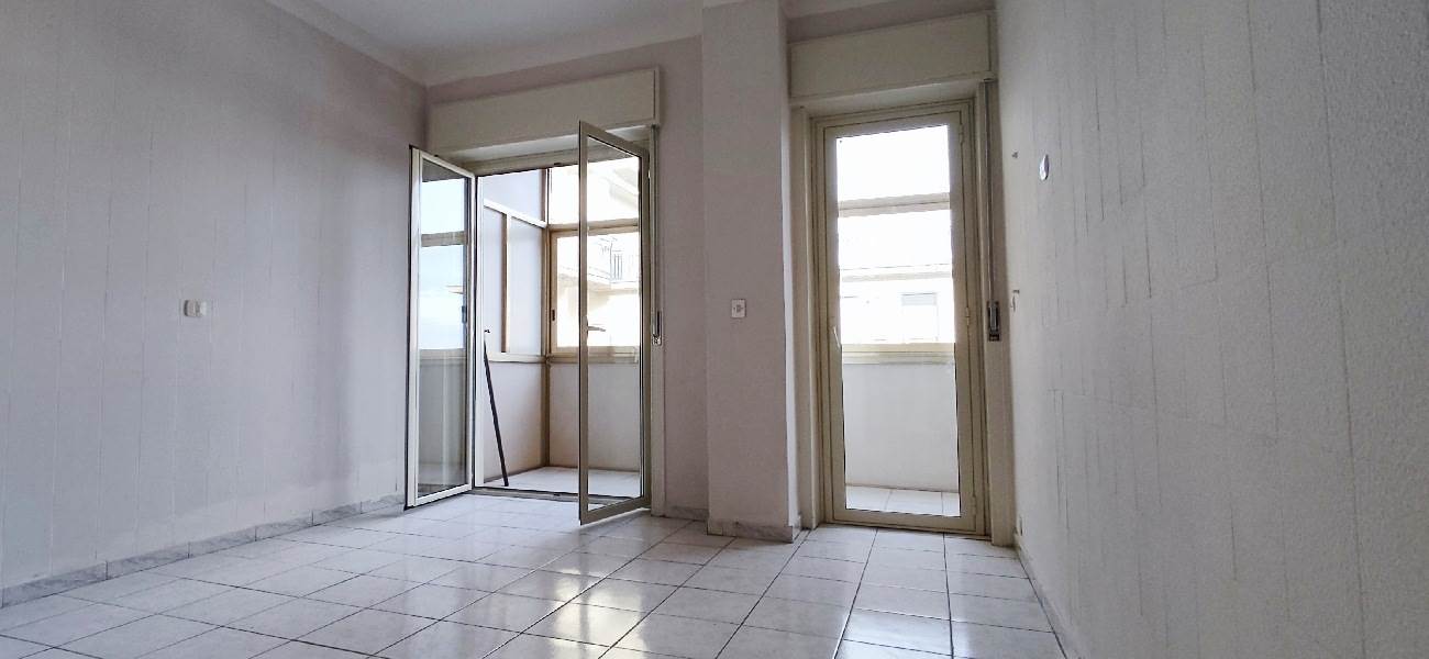 Appartamento in vendita a Catania, 4 locali, zona Località: ACQUEDOTTO GRECO, prezzo € 110.000 | PortaleAgenzieImmobiliari.it