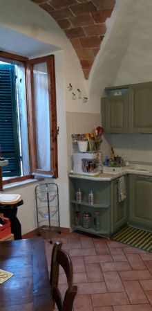 Appartamento in vendita a Montecatini Val di Cecina, 6 locali, prezzo € 139.000 | CambioCasa.it