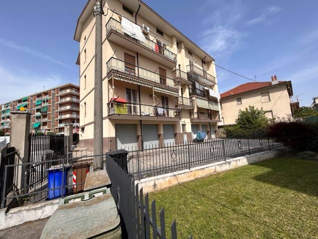 Appartamento in vendita a Chieri, 4 locali, prezzo € 122.000 | PortaleAgenzieImmobiliari.it