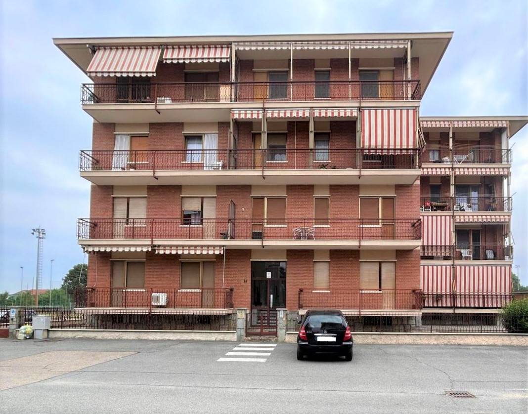 Appartamento in vendita a Santena, 3 locali, prezzo € 129.000 | PortaleAgenzieImmobiliari.it