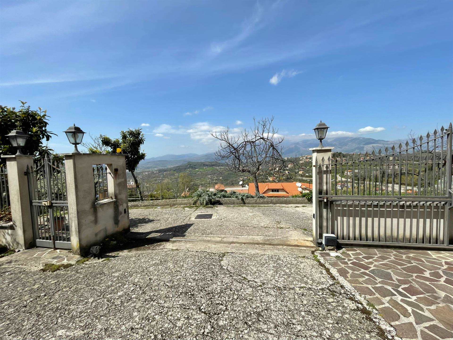 Villa Bifamiliare in vendita a Arpino, 5 locali, prezzo € 178.000 | CambioCasa.it