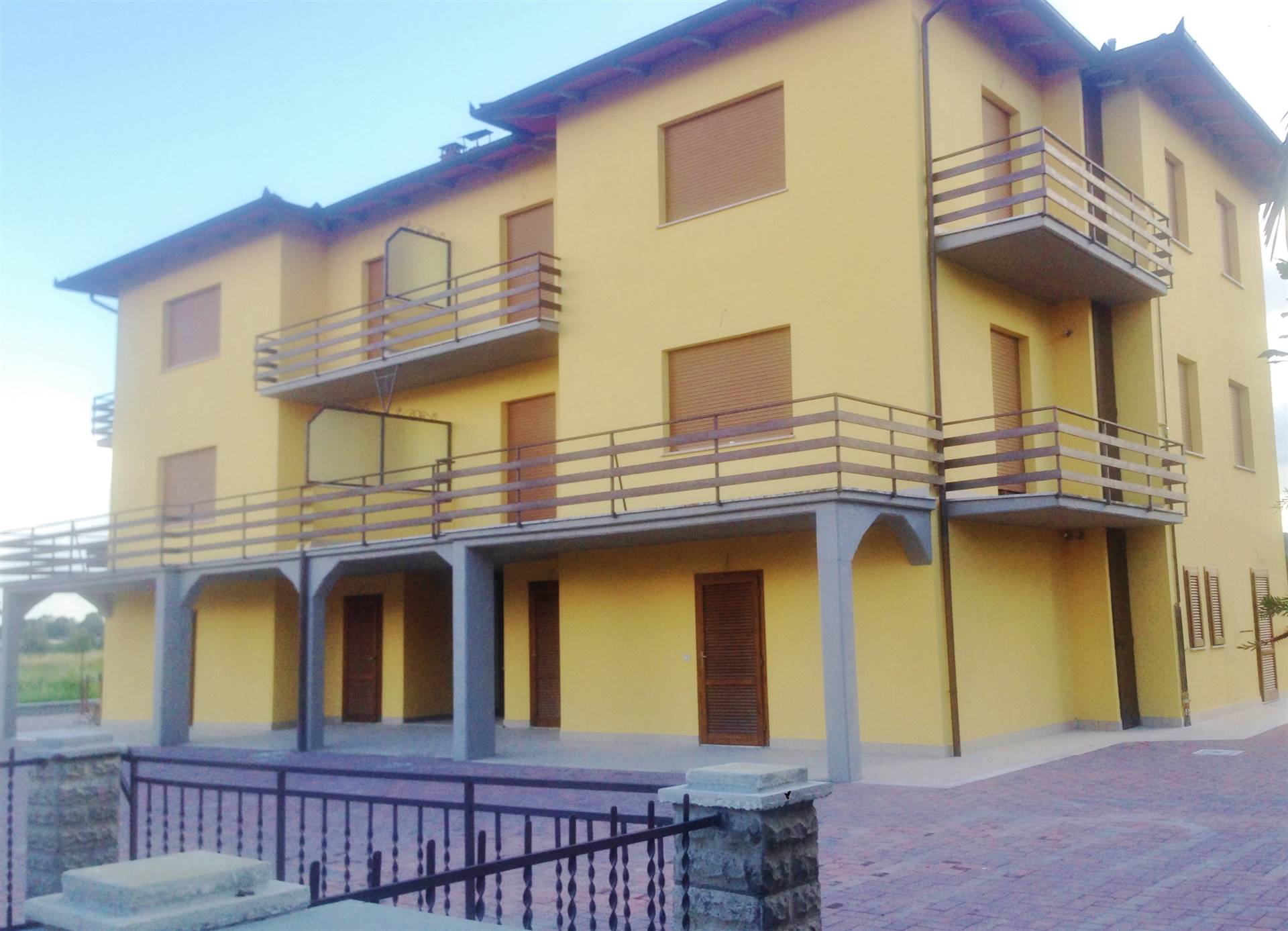 Appartamento in vendita a Tuoro sul Trasimeno, 4 locali, prezzo € 75.000 | PortaleAgenzieImmobiliari.it