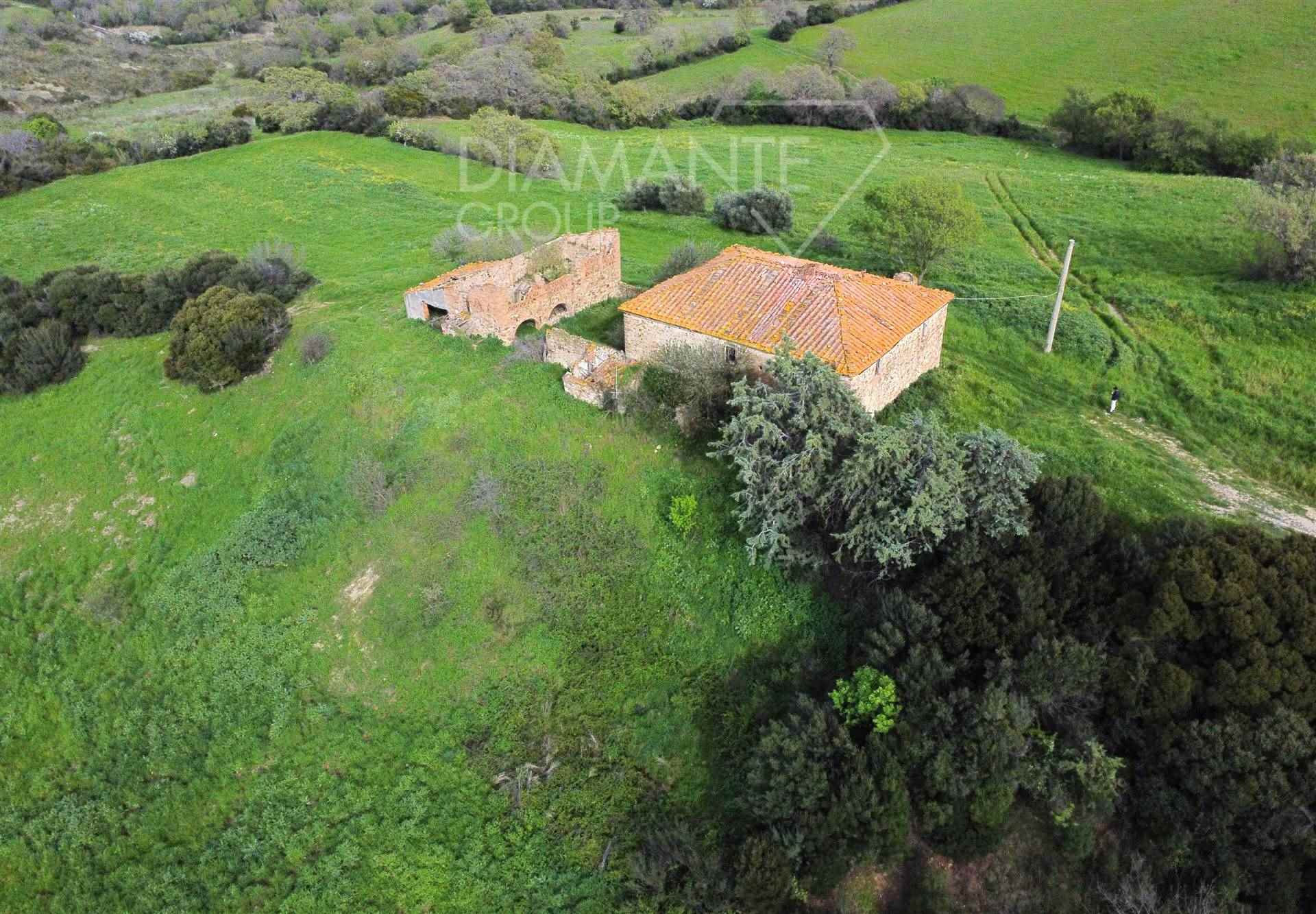 Azienda Agricola in vendita a Roccalbegna, 15 locali, prezzo € 700.000 | PortaleAgenzieImmobiliari.it