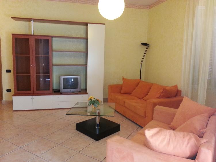 Appartamento in vendita a Montefiascone, 3 locali, prezzo € 105.000 | PortaleAgenzieImmobiliari.it