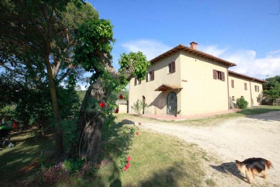 Rustico / Casale in vendita a Monticiano, 50 locali, prezzo € 1.600.000 | CambioCasa.it