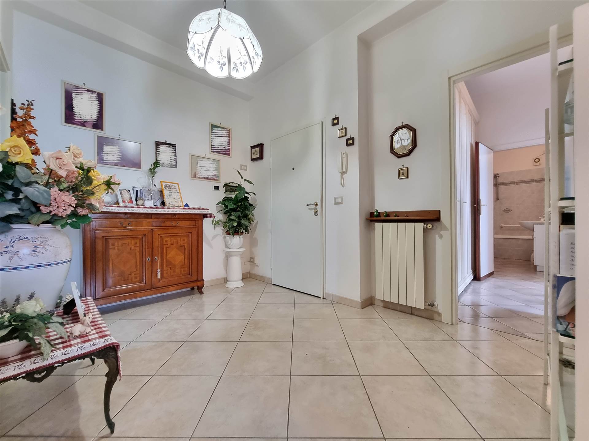 Appartamento in vendita a Camaiore, 7 locali, zona Località: CAPOLUOGO, prezzo € 179.000 | PortaleAgenzieImmobiliari.it