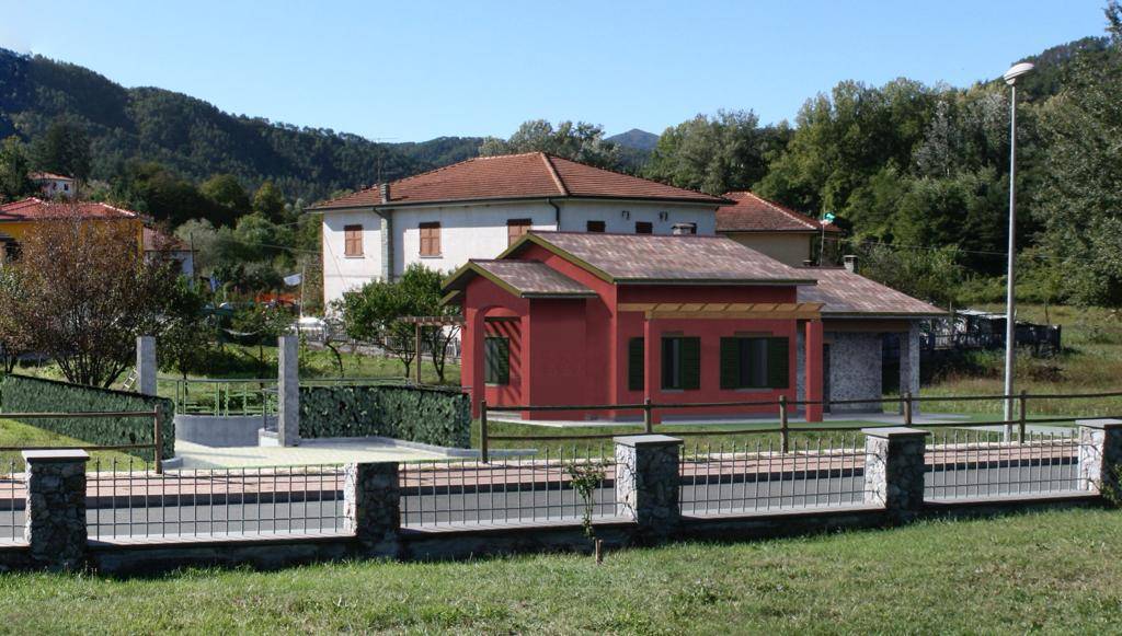 Villa in vendita a Beverino, 6 locali, zona Località: VETRALE, prezzo € 120.000 | PortaleAgenzieImmobiliari.it