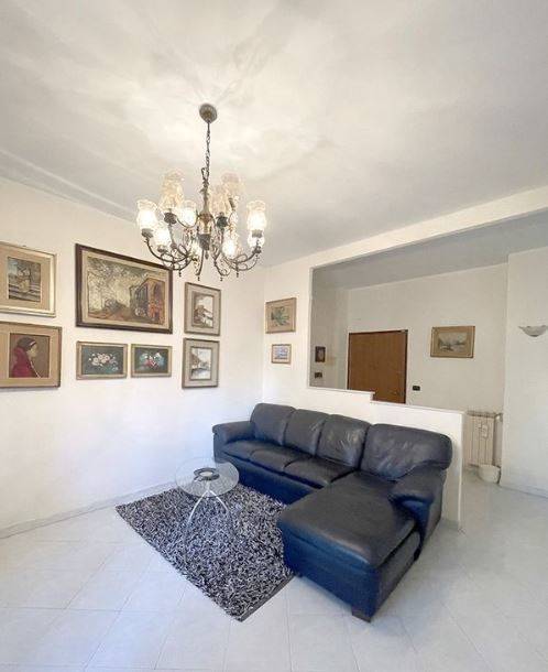 Appartamento in vendita a La Spezia, 4 locali, zona Zona: Canaletto, prezzo € 165.000 | CambioCasa.it