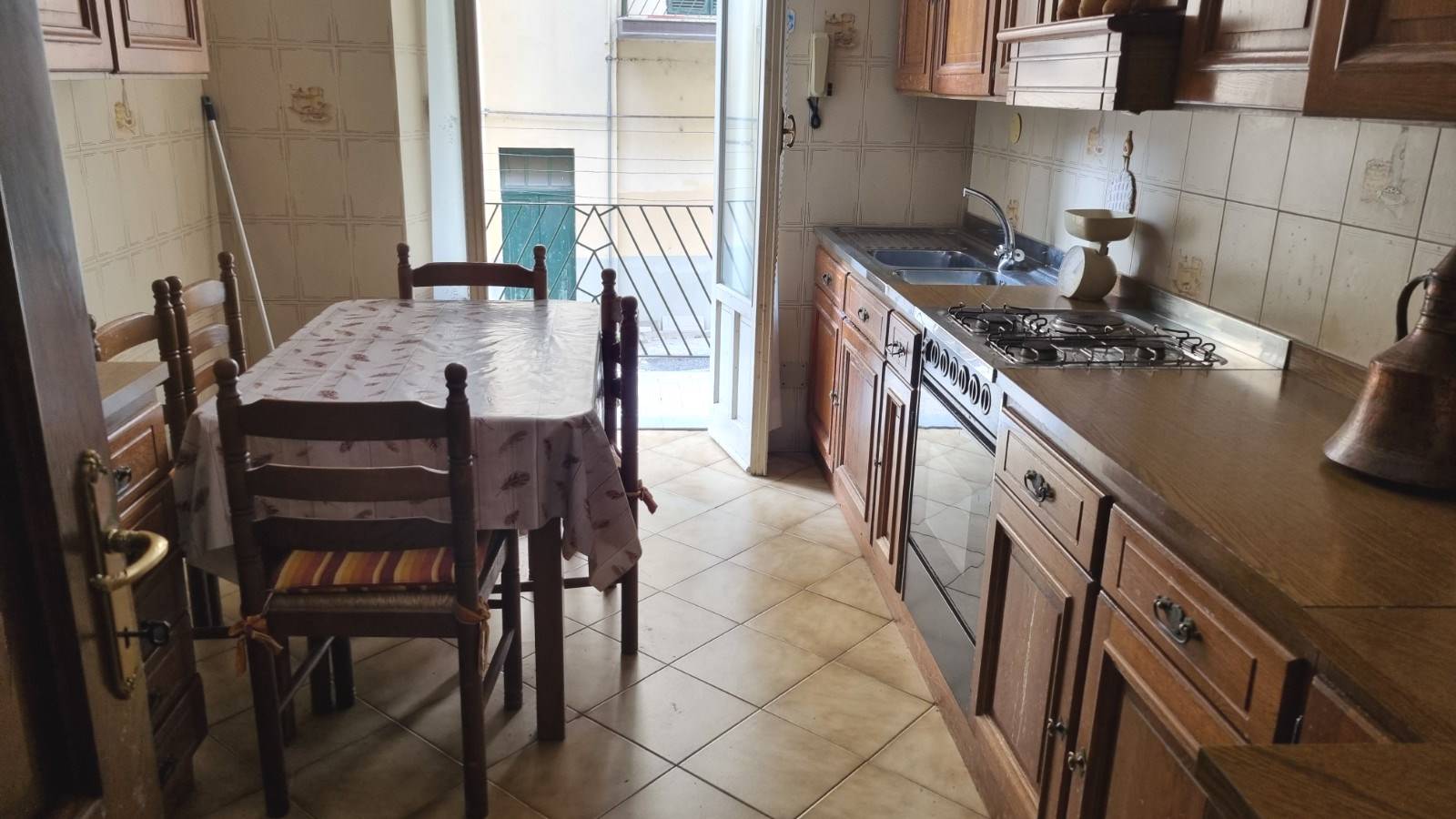 Appartamento in vendita a Villafranca in Lunigiana, 4 locali, prezzo € 65.000 | PortaleAgenzieImmobiliari.it